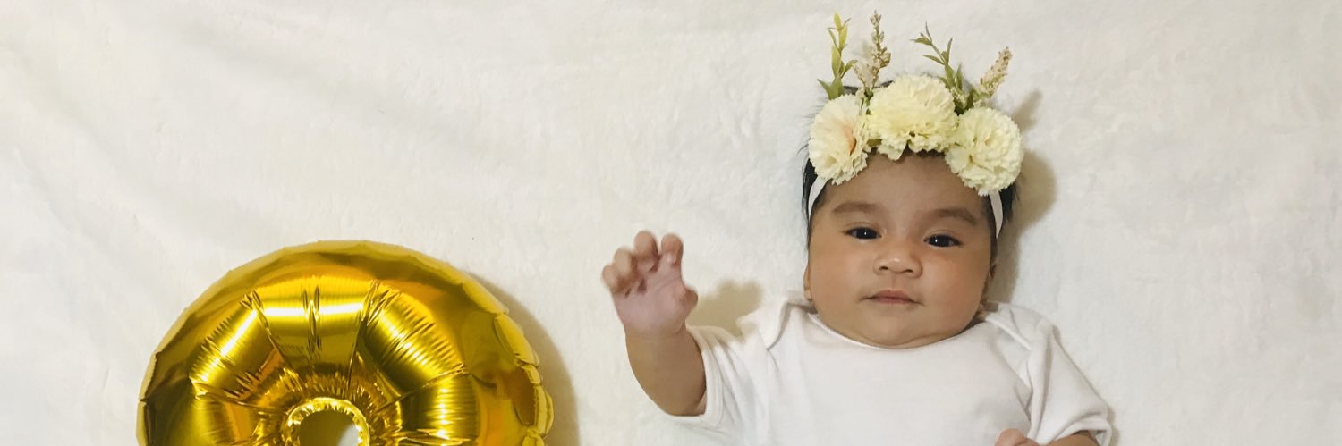 AshleeeyChow's profile banner image