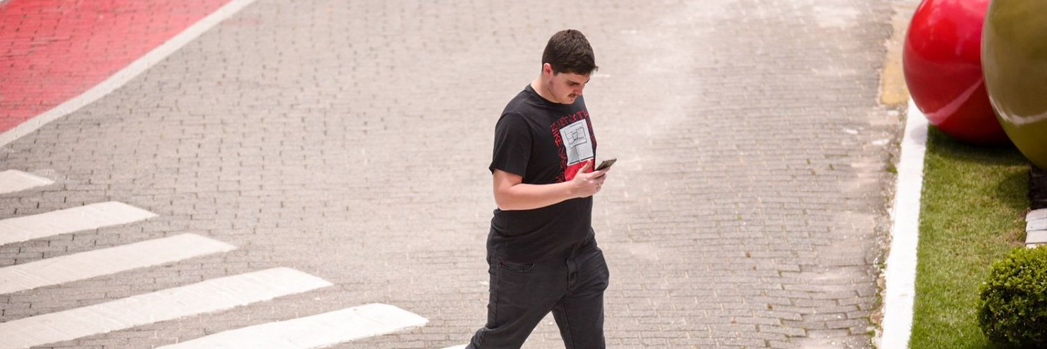 Henrique Schlemper banner