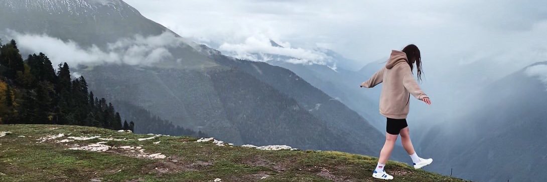 AlexandraHom's profile banner image