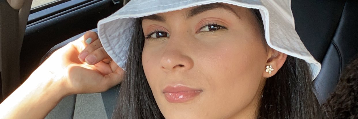 RLoreliza's profile banner image