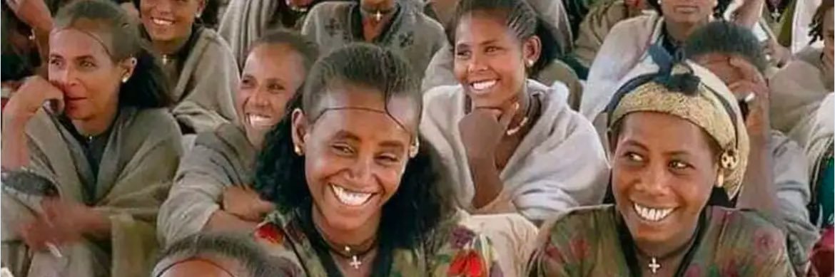 MAKE PEACE NOT WAR banner