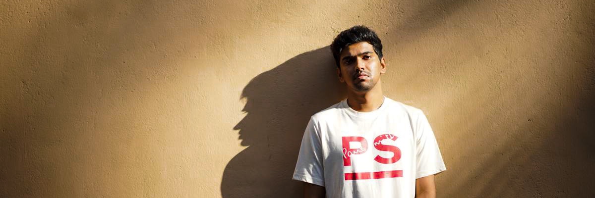 NV Vigneshwer Karthik banner