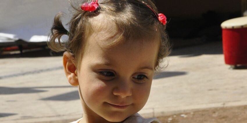 neslidila's profile banner image