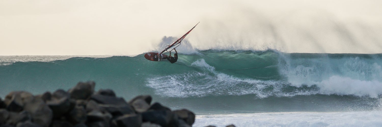 Victor Fernández banner