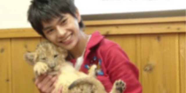 03413819's profile banner image