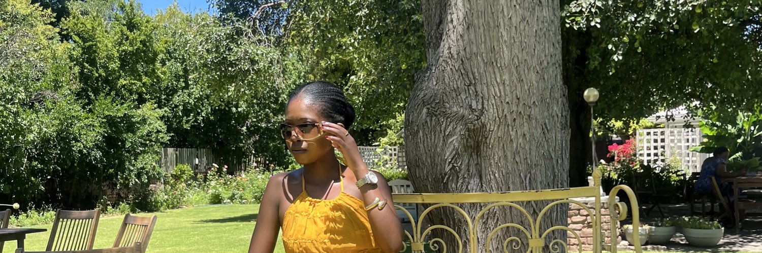 Zintlehani's profile banner image