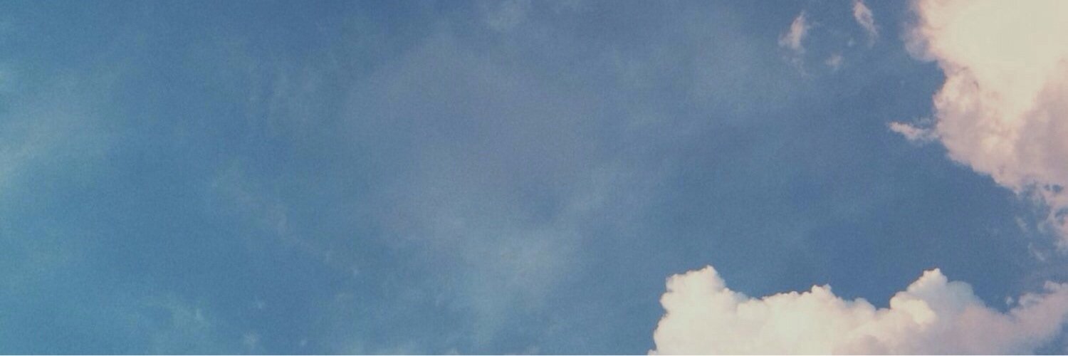 zunawk's profile banner image