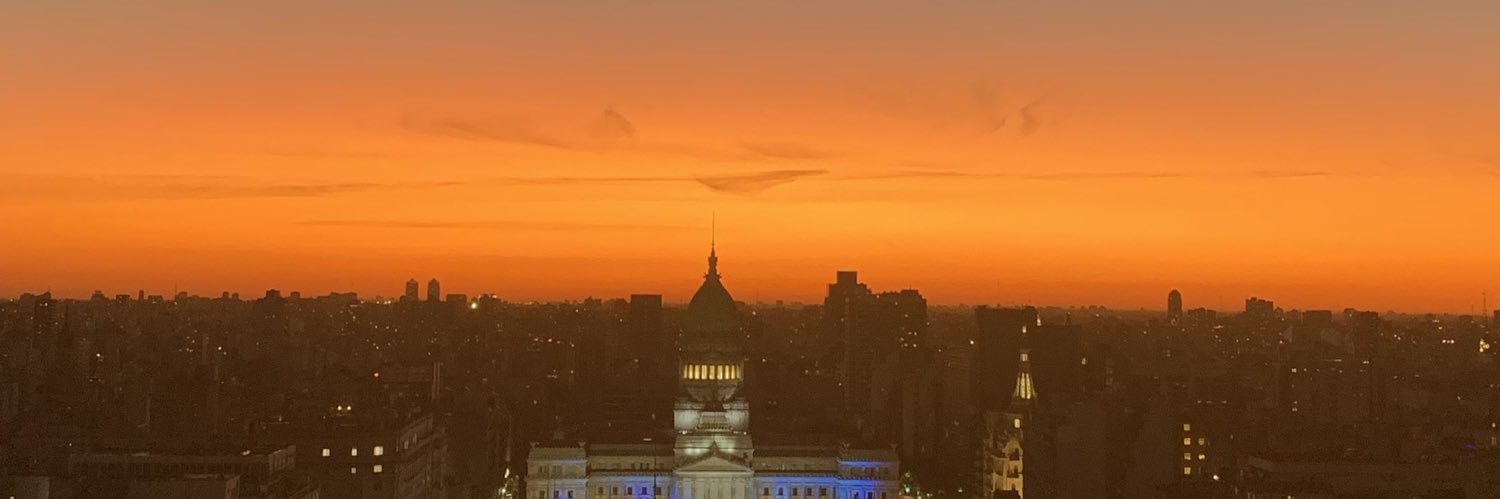 monicavicnt's profile banner image