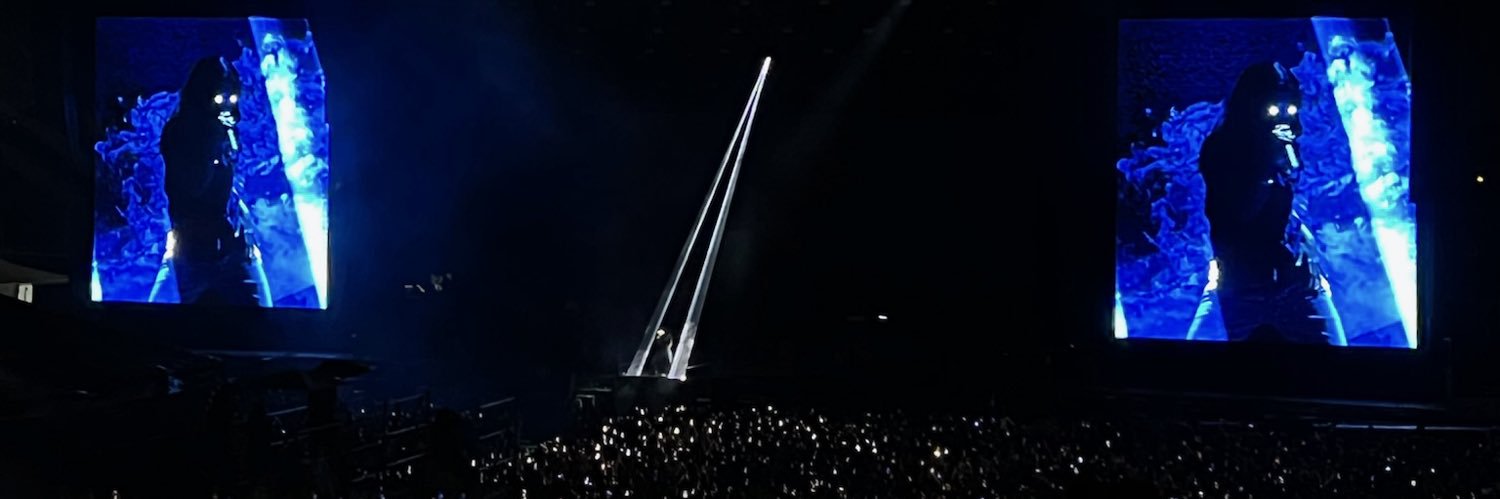 robertareitzz's profile banner image