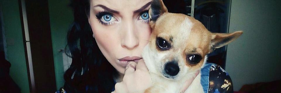 ModellaSara's profile banner image