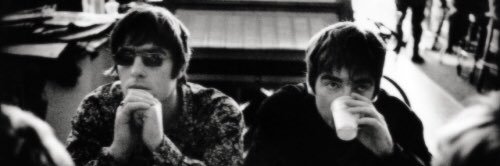 DefinitelyWesley✌🏻 banner