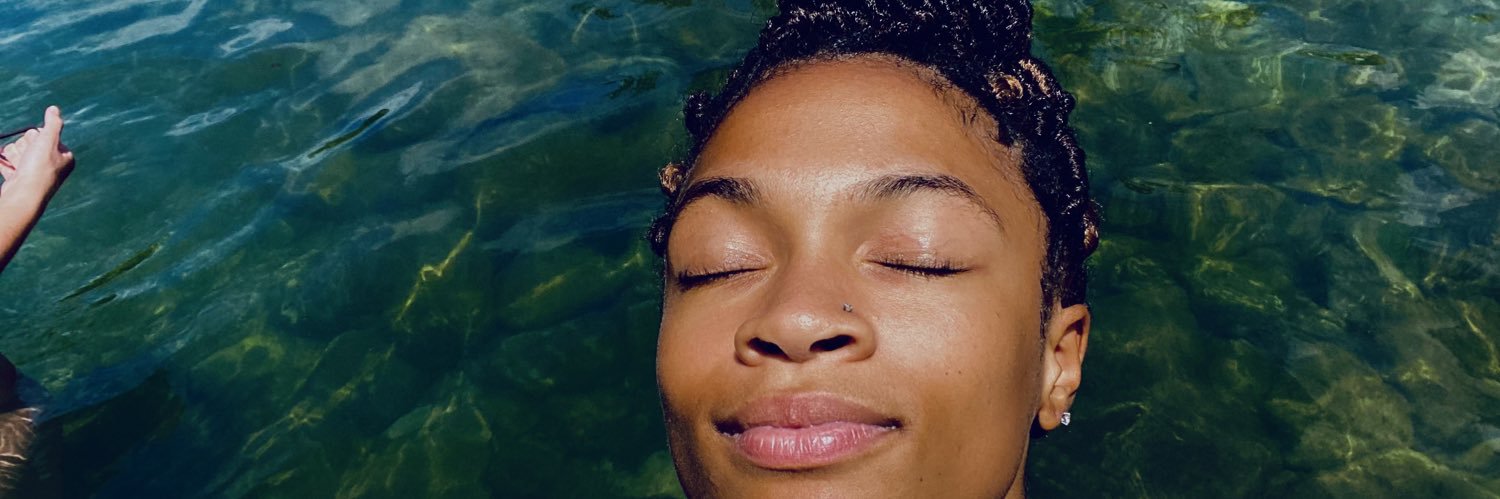 zeardavis's profile banner image