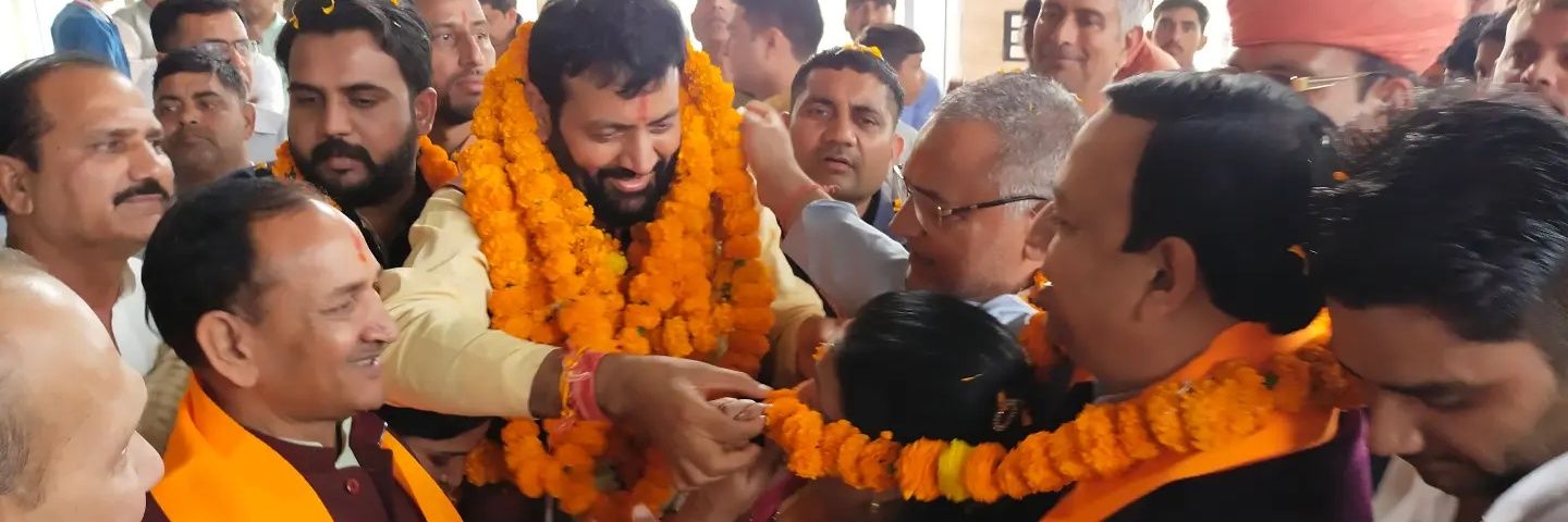deepakTolla's profile banner image