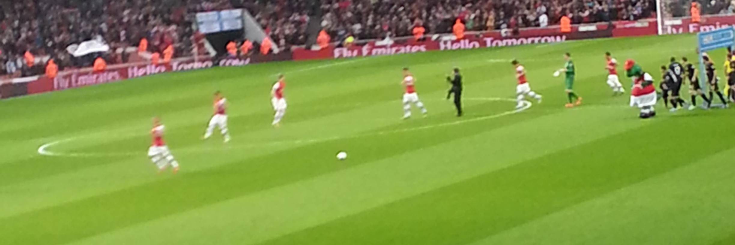 DeeCee 🔴⚪ banner