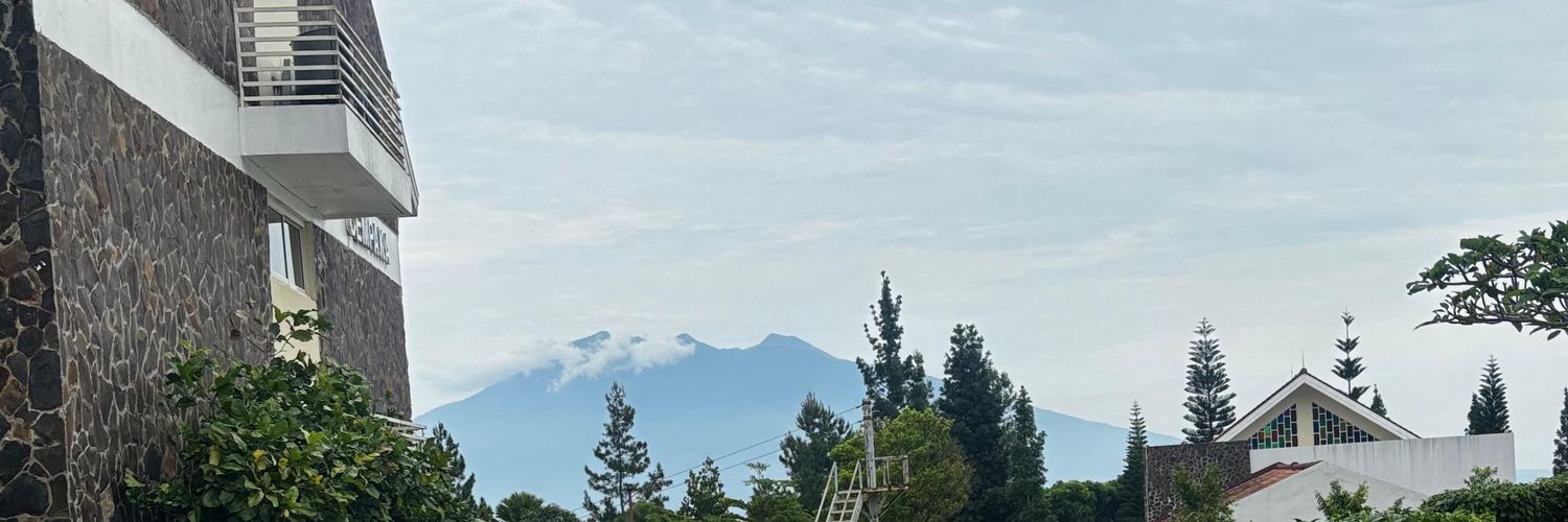 atheayu's profile banner image
