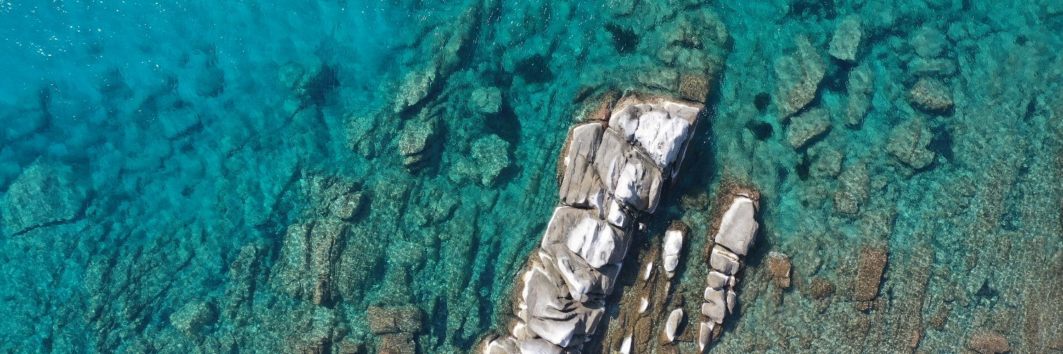 Ένα το χελιδόνι.'s banner
