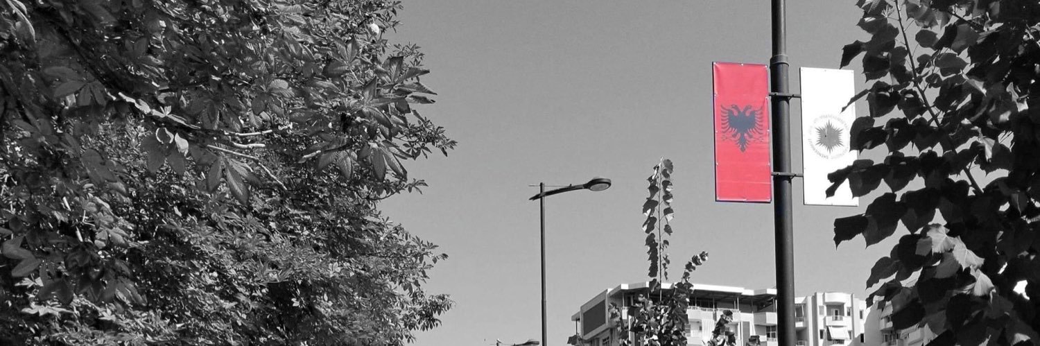 e 🤍 banner