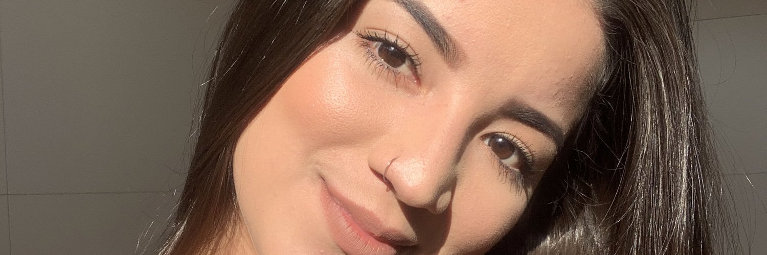 larissahellen_'s profile banner image