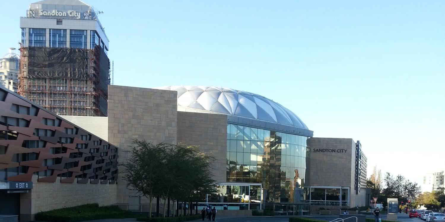 a dog Shampoo salesman banner