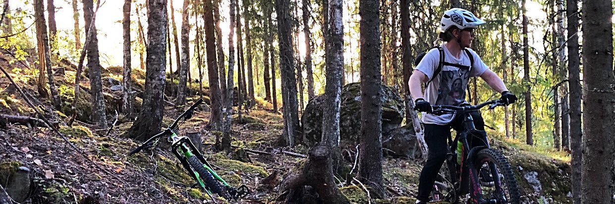 YUNGLUCCIMANNEN's profile banner image