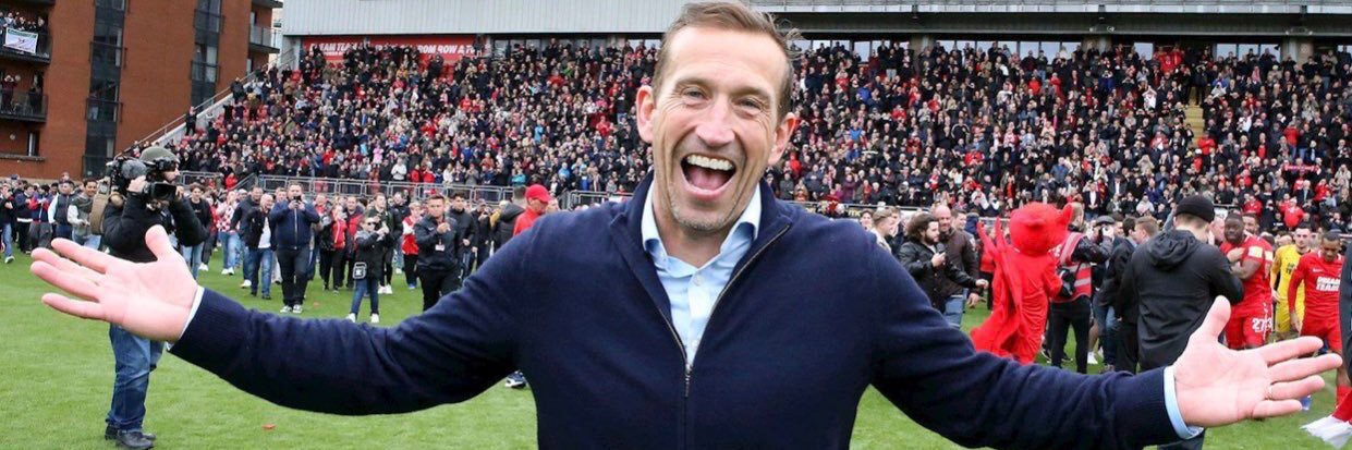 warrenbarnsuk's profile banner image