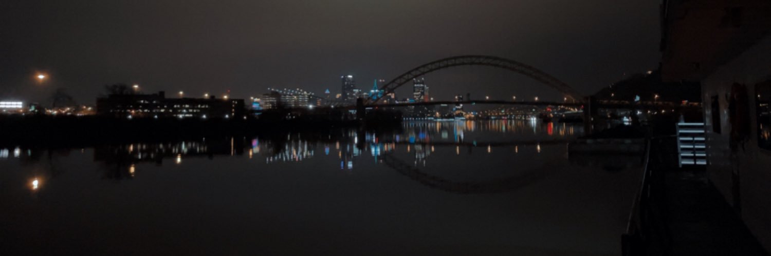Maeee22's profile banner image