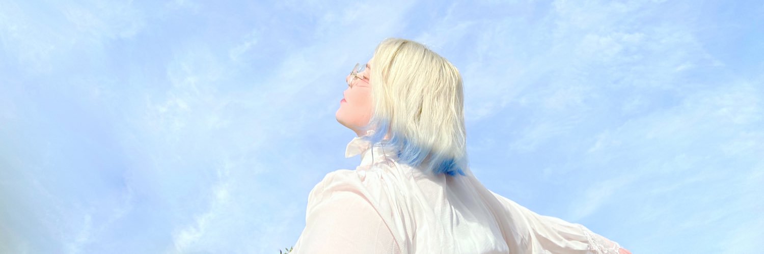 _berlynn_'s profile banner image