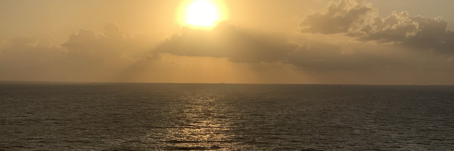 NoRegrets_19's profile banner image
