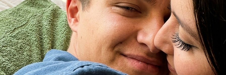 ariadnaaviv's profile banner image
