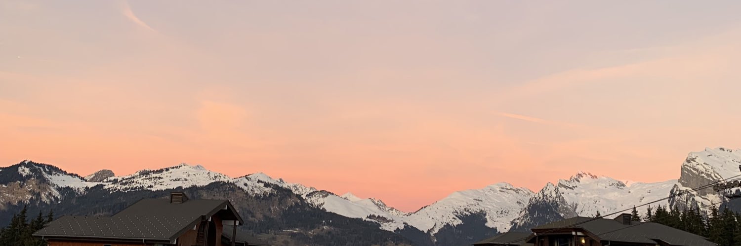 ju_dbss's profile banner image