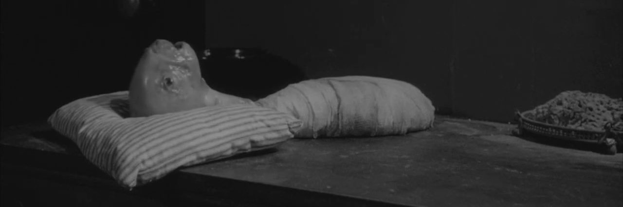 ЯƎVOMHTЯAƎ banner