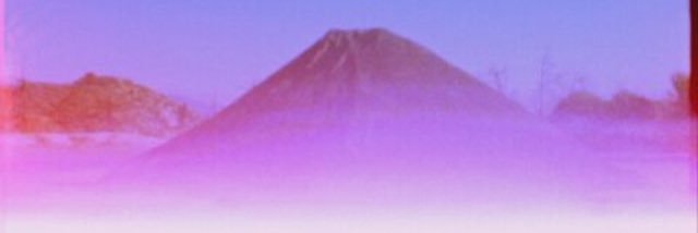 sariahmae's profile banner image