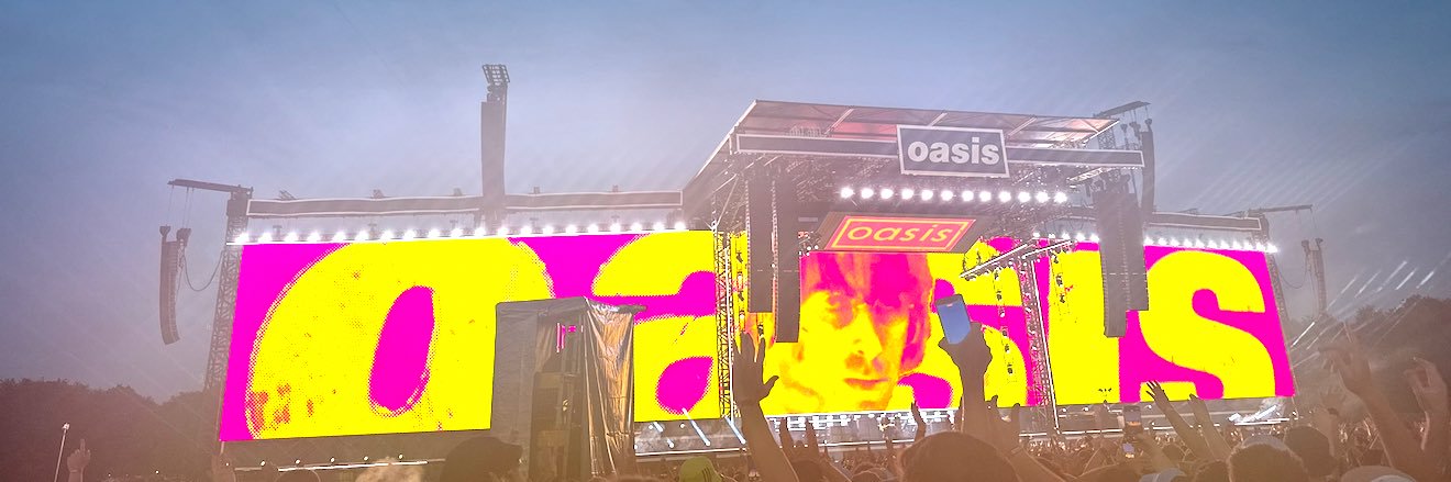 Em x banner