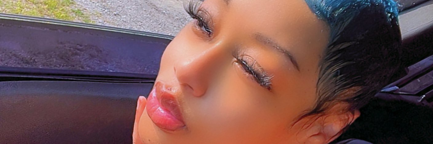 KeeroseXo 🦋🌹 banner