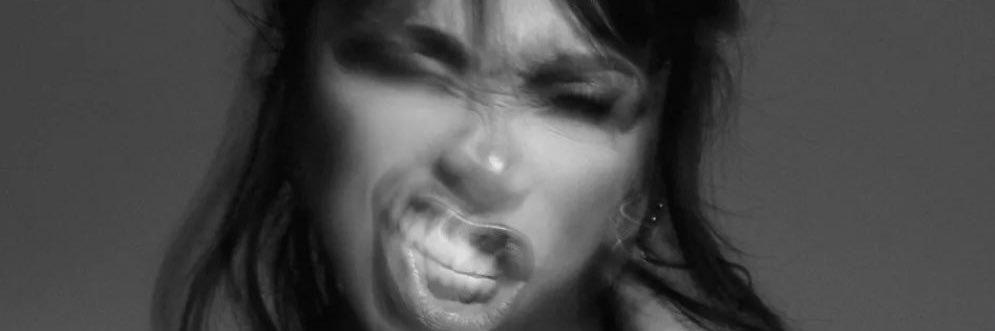 simplydee__'s profile banner image