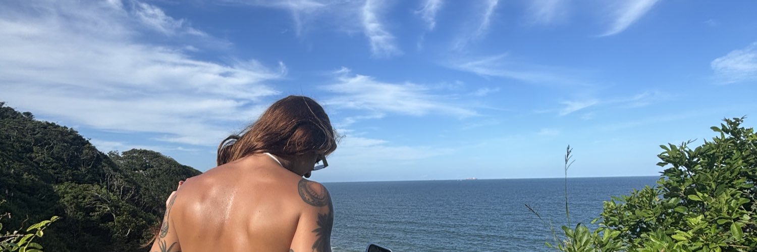 priica_'s profile banner image