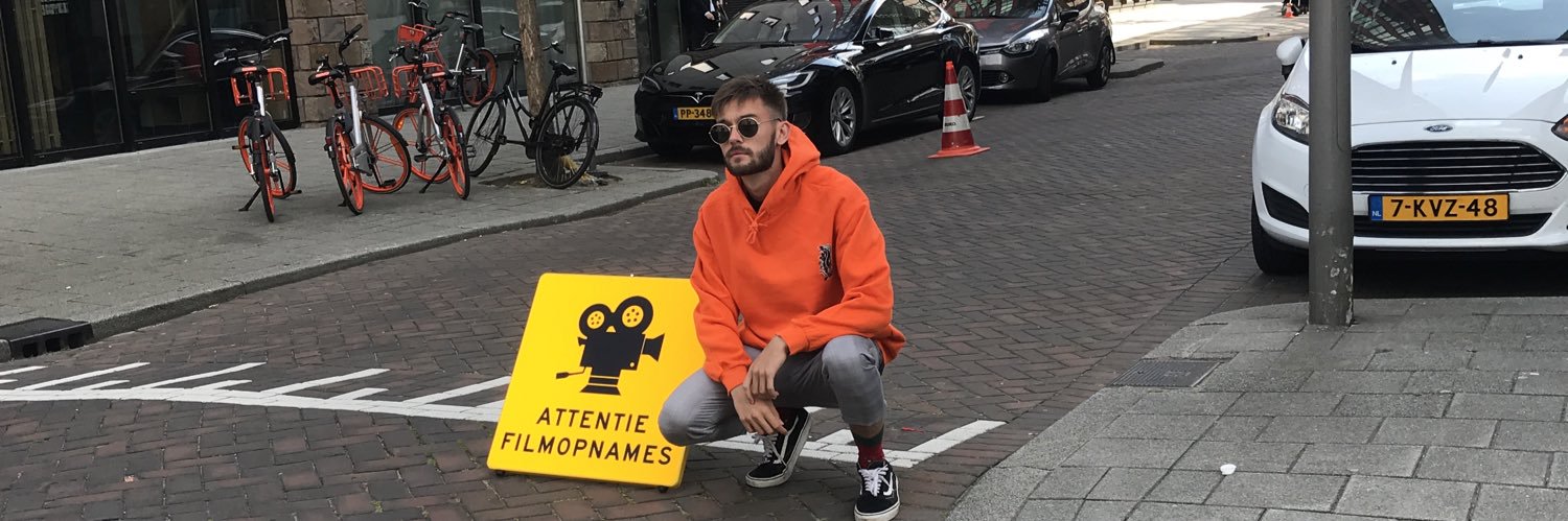 FlooAreends99's profile banner image