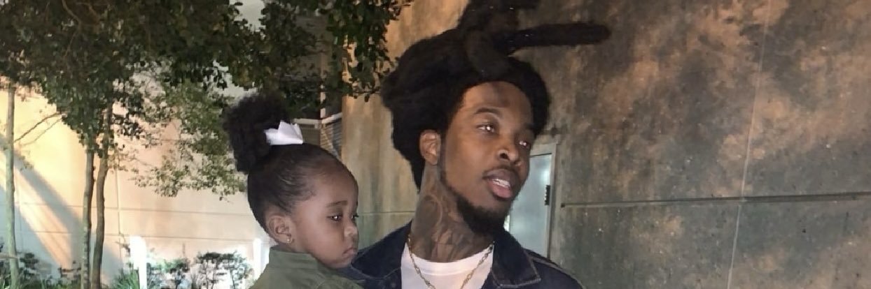 ZAY🦍 banner