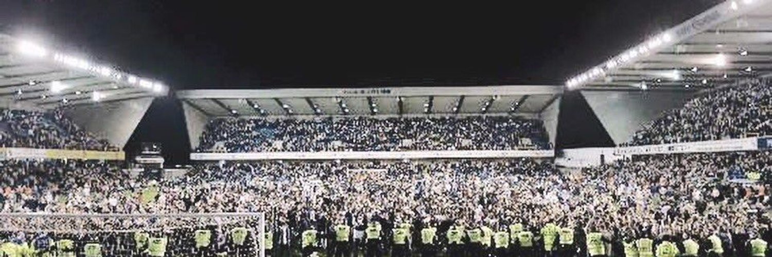Millwall halfwayline banner