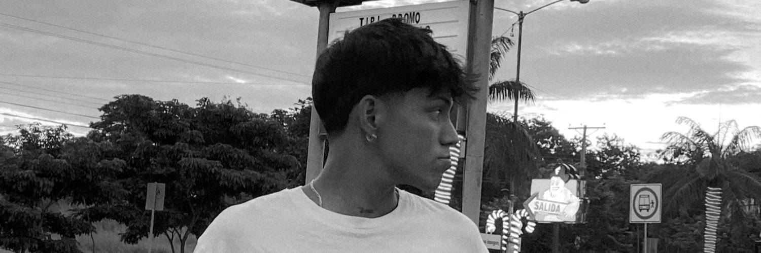 flthyhng's profile banner image