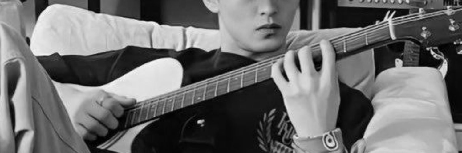 Risjad. banner