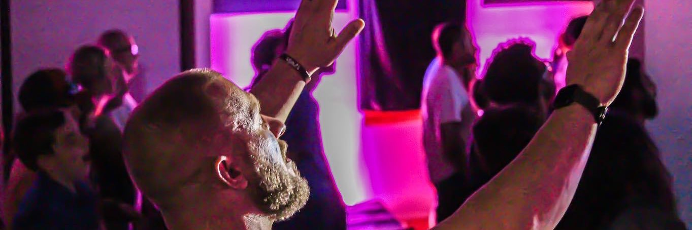 h00chi3's profile banner image