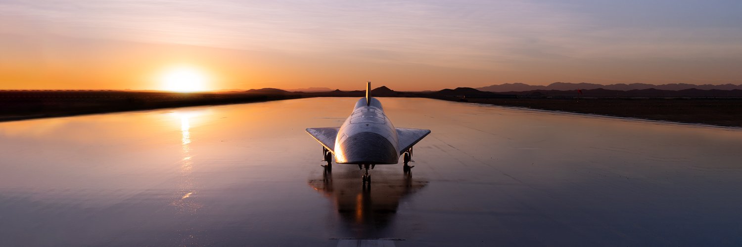Stratolaunch's profile banner image