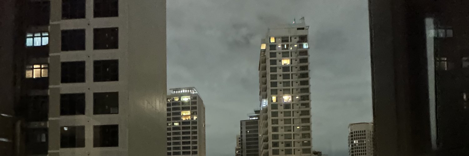 yhen1121's profile banner image