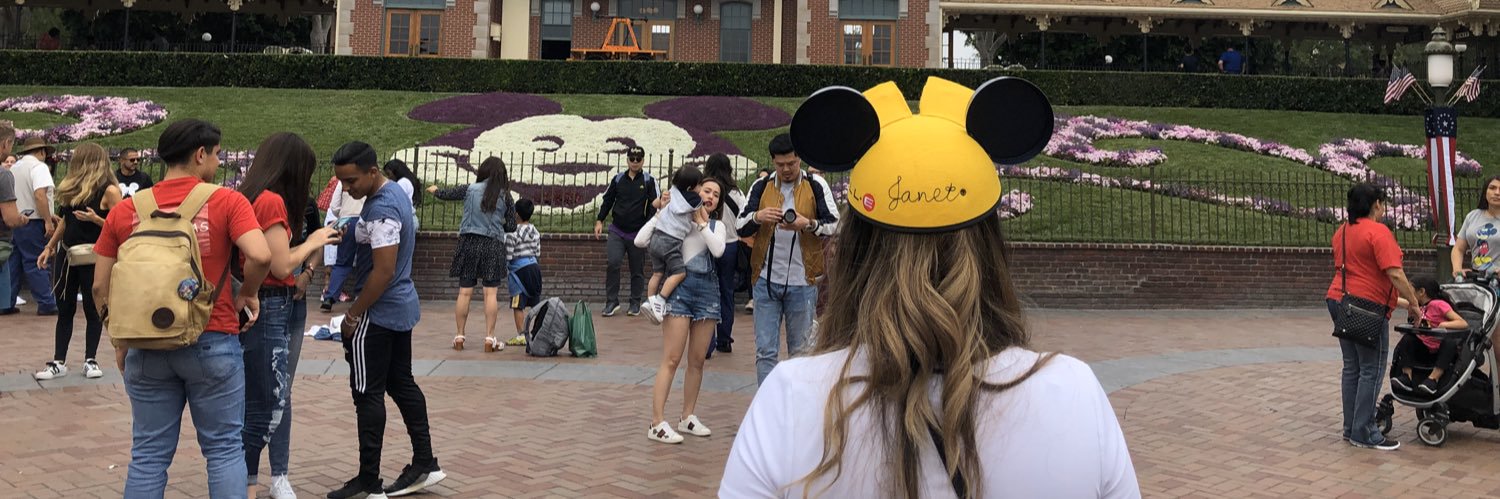 OhNoItsJanet's profile banner image