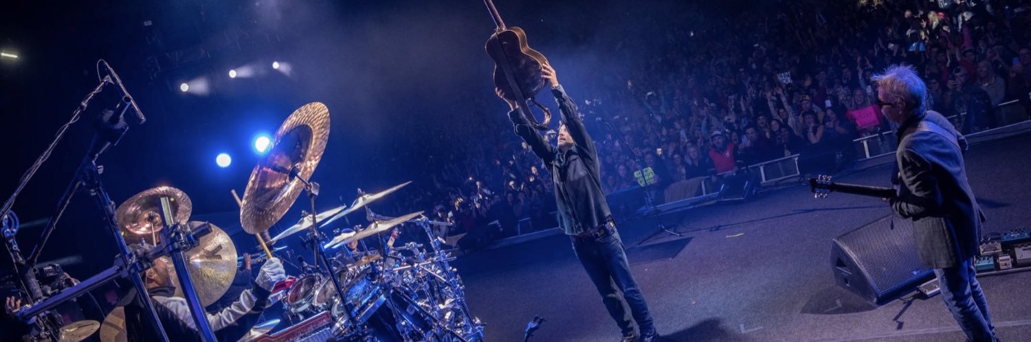 timoptix's profile banner image