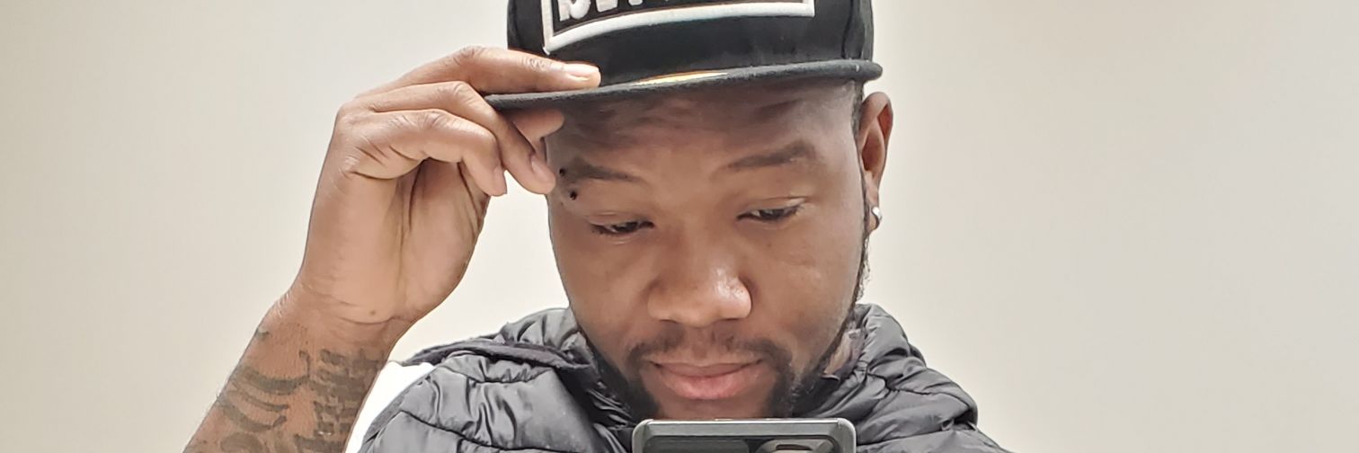 RomValme's profile banner image