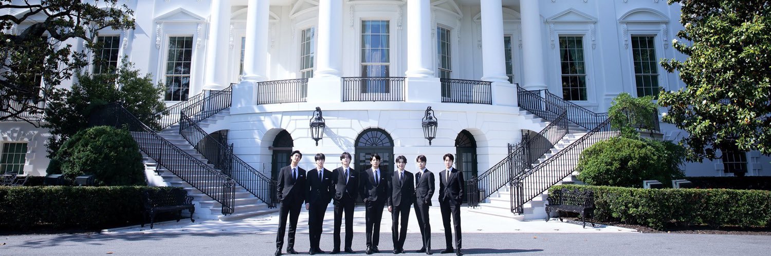 ห้ามใจเอาไว้ก่อน banner