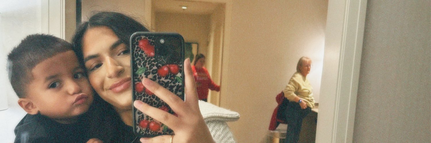 miah_flores_'s profile banner image