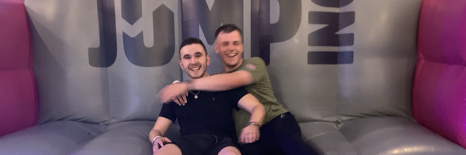 weenerr9's profile banner image